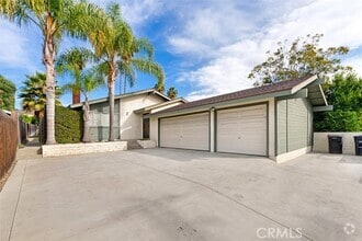 Building Photo - 27041 Avenida Las Palmas