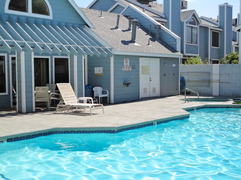 Foto principal - 3248 Mozart Dr