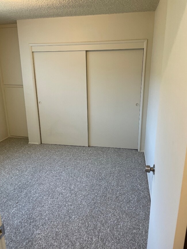 Foto del edificio - 307 N Curtis Ave