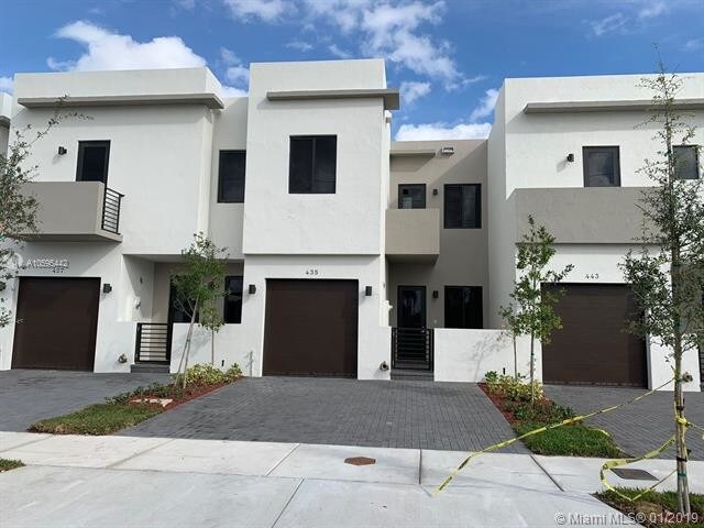 Building Photo - 435 SW 91st Place