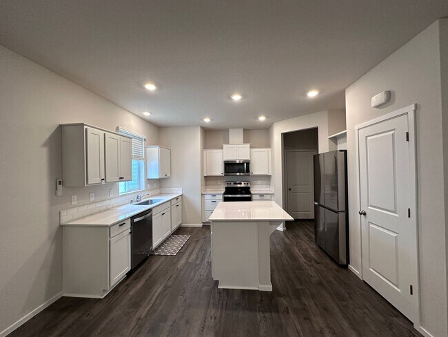 Building Photo - Charming 4 bdrm 2.5 ba in Vancouver, WA