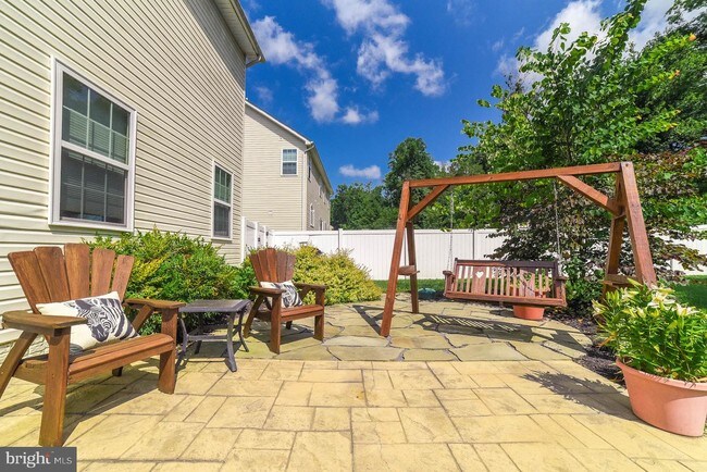 Foto del edificio - 24472 Broad Creek Dr