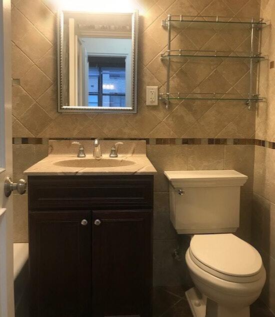 Building Photo - Spacious Park Ave Studio