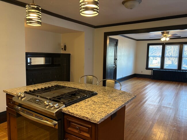 Building Photo - 1630 Hague Ave