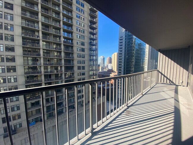 Foto del edificio - 10 E Ontario St