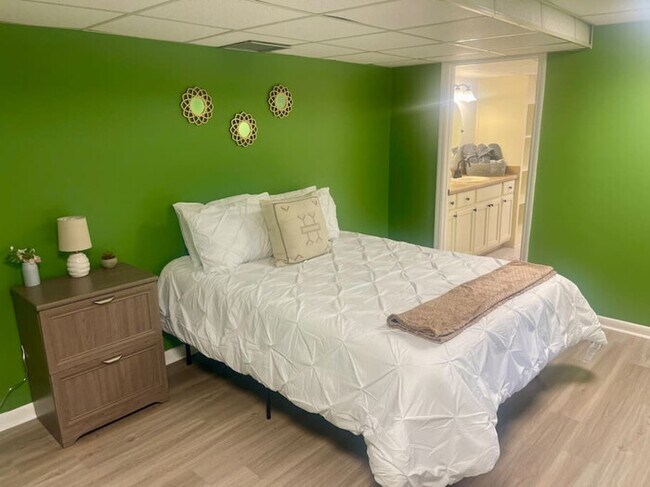 Foto del edificio - Midtown at Marion Green - 1BR/1BA - Close ...