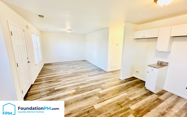 Foto del edificio - 3721 Hawkins Mill Rd