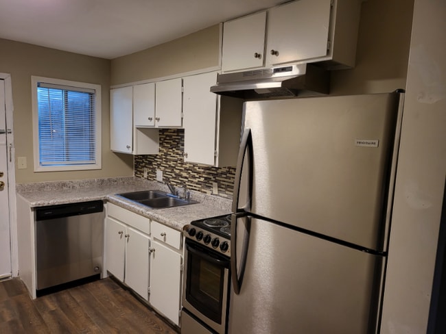 Foto del edificio - 734 N Country Acres Ave