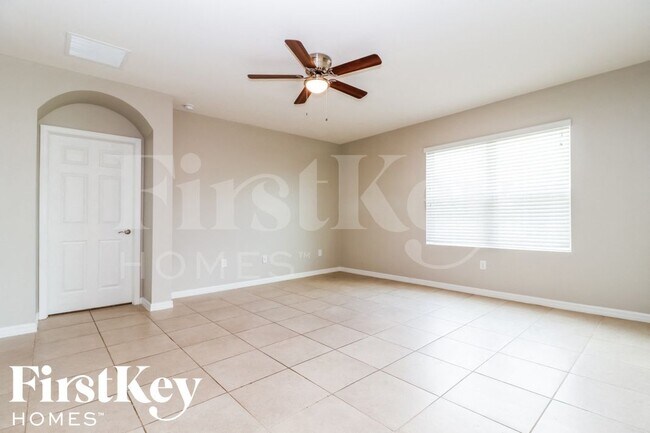 Foto del edificio - 710 SW 12th St