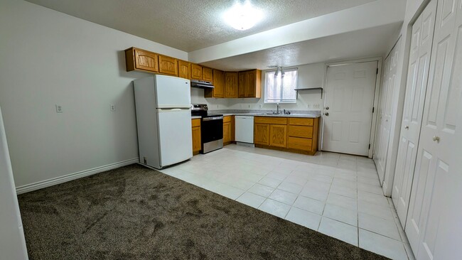 Foto del edificio - 4372 S 1000 W