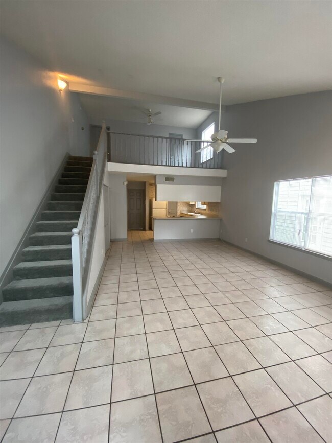 Building Photo - 1406 Golden Park Ct