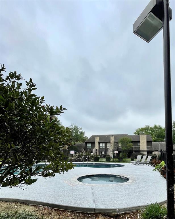 2305 Broadlawn Dr, Houston, TX 77058 Condo for Rent in Houston, TX