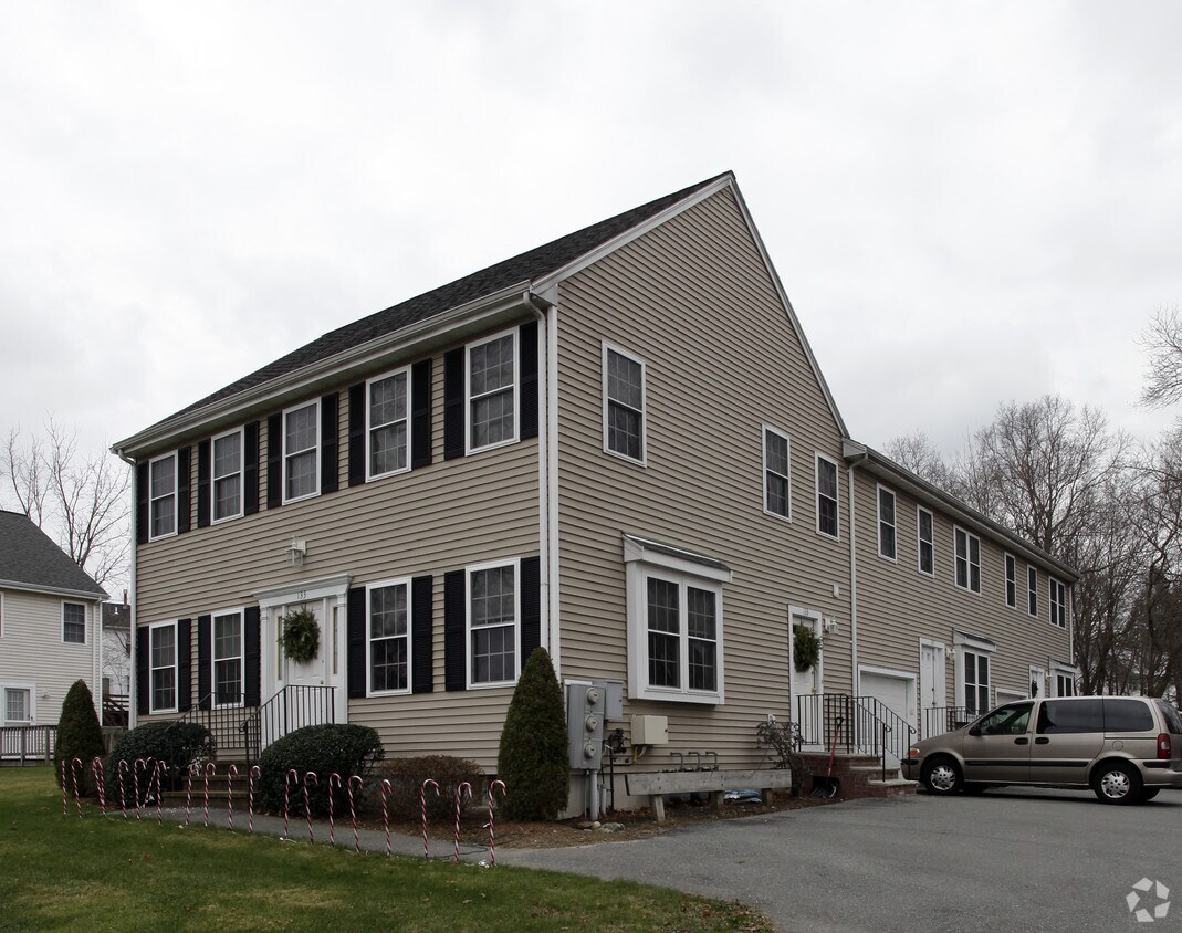 135 Bolivar St, Canton, MA 02021 Apartments in Canton, MA