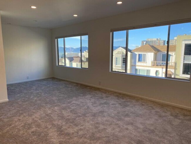 Building Photo - 1 bedroom in San Francisco CA 94109