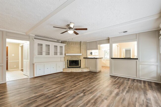 Building Photo - 4146 Meadowbank Dr