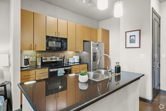 Building Photo - Millennium Westshore