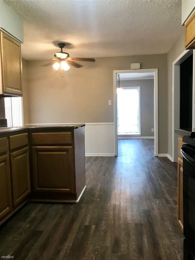 Building Photo - 4 br, 3 bath House - 2359 Ridgeway Rd