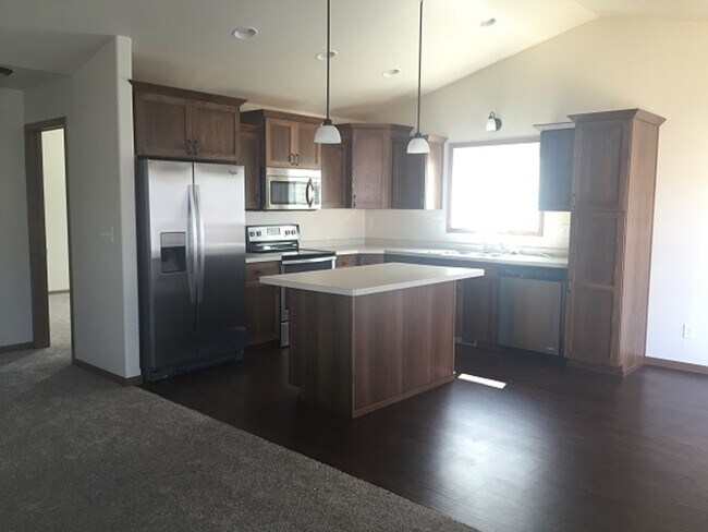 Foto del edificio - 932 Eaglewood Ave