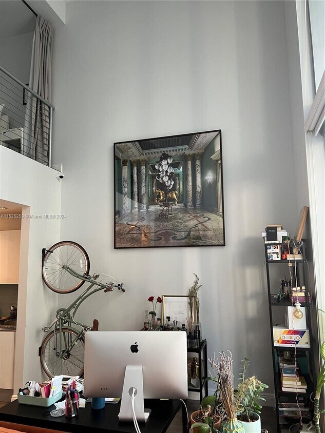 Primary Photo - 1050 Brickell Ave