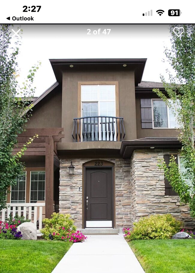 Building Photo - 223 N 850 W
