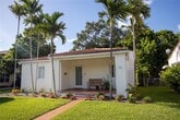 Primary Photo - 52 Montilla Ave