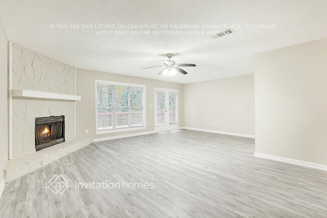 Building Photo - 210 Hunt Ridge Dr