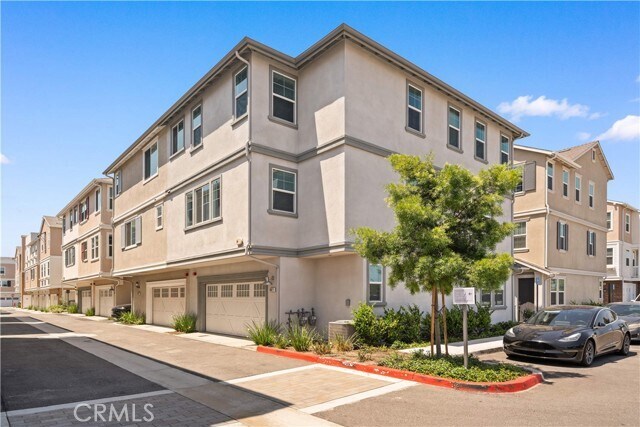 Foto del edificio - 1042 N Anaheim Blvd
