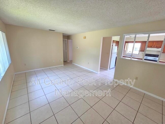 Building Photo - 251 Leelon Rd