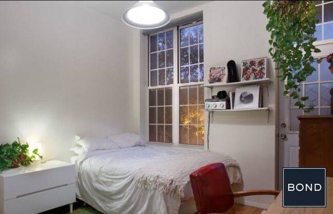 Foto del edificio - 82 Devoe St
