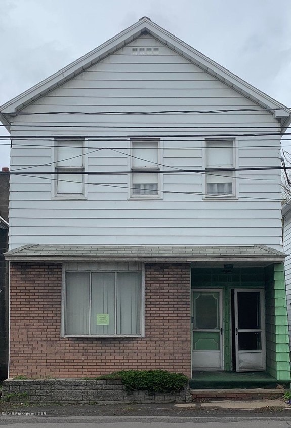 140 S River St, WilkesBarre, PA 18705 Room for Rent in WilkesBarre