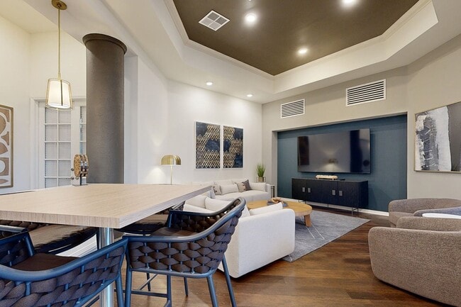 Building Photo - Cascade Summit Apartment Homes