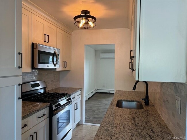 Foto del edificio - 38 Hampton Ct