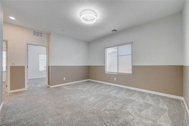 Foto del edificio - 600 Carriage Hill Dr