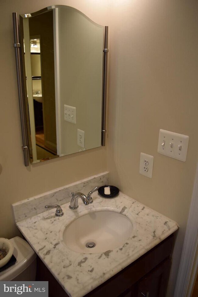 Foto del edificio - 617 Jefferson St NW