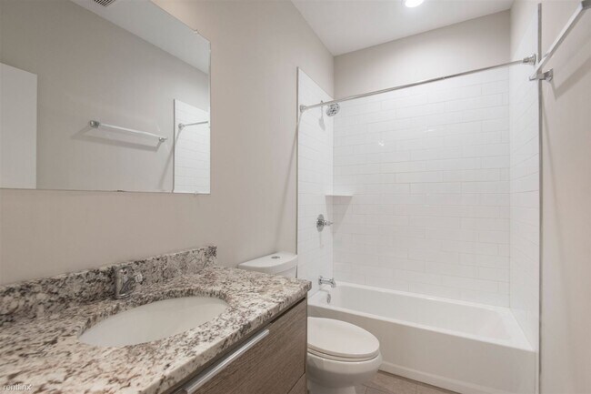 Foto del edificio - 3 br, 3 bath Duplex - 1820 HARLAN ST Unit A