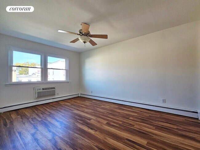 Foto del edificio - 1361 66th St