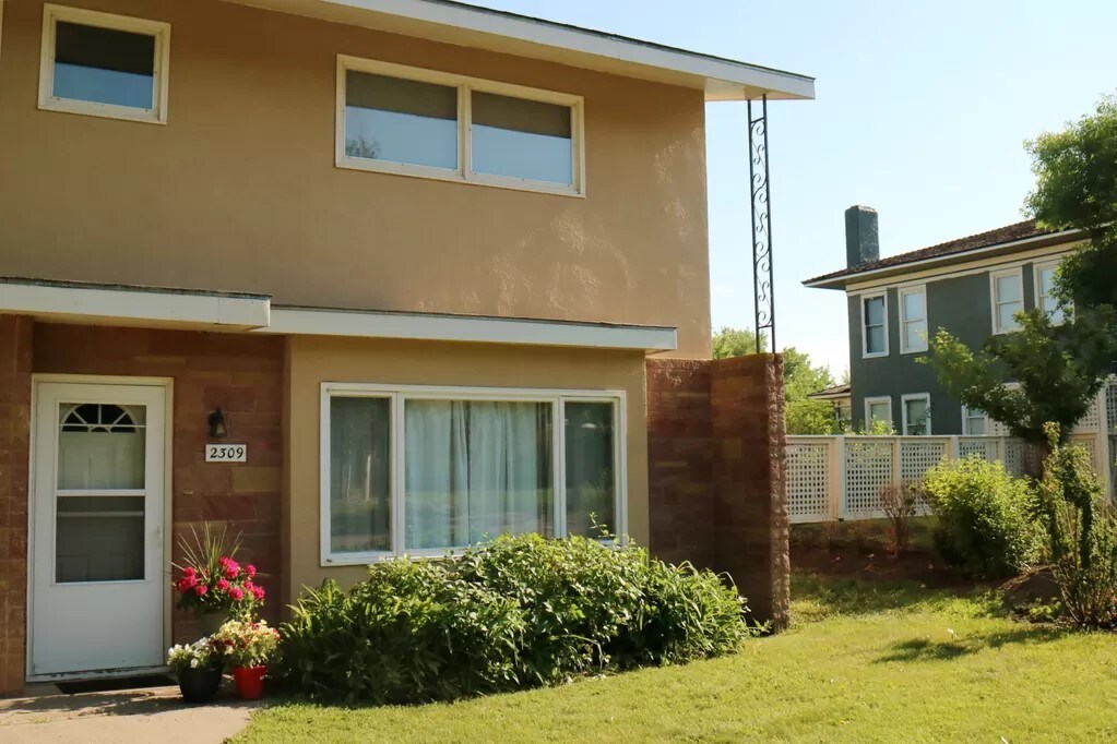 2309 Main St, Miles City, MT 59301 Condo for Rent in Miles City, MT