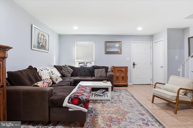 Foto del edificio - 9234 Byrd Dr