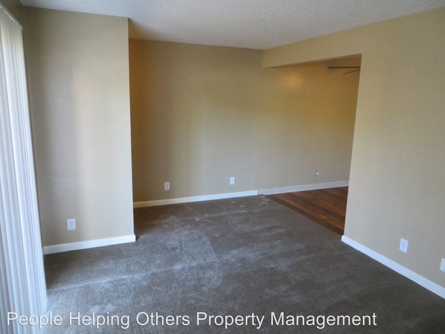 Building Photo - 4438 56th St