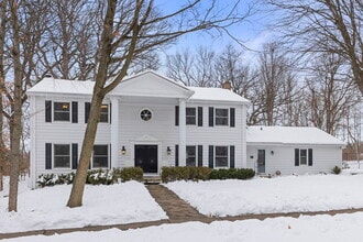 Building Photo - 945 Anne Rd