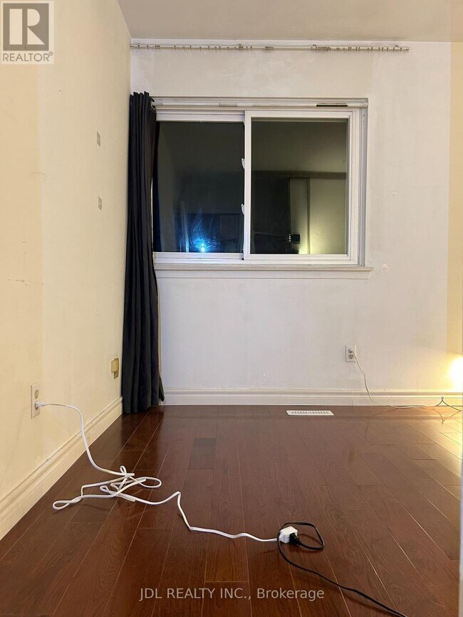 Photo du bâtiment - 2451 Bridletowne Cir