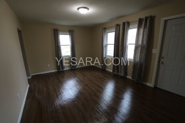 Foto del edificio - 103-103 Hayes Ct