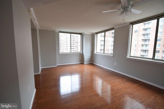 Foto del edificio - 3835 9th St N