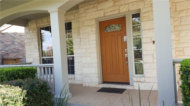 Building Photo - 9303 La Puente Dr