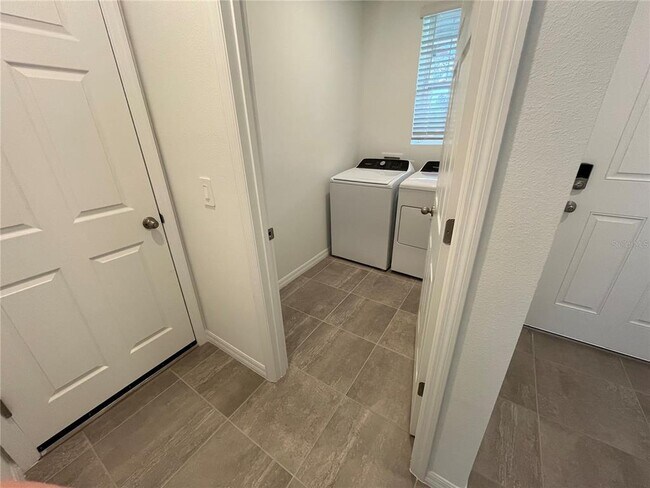 Foto del edificio - 4973 Kaia Ave