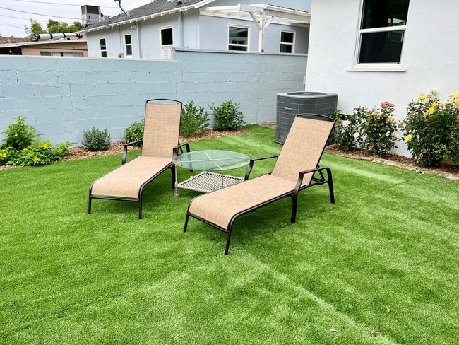 Foto del edificio - 15734 Covello St