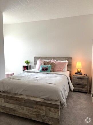 Bedroom 1 - 1190 Wycliffe Way