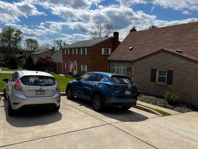 Parking Spaces - 1394 Washington Rd