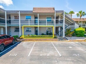 Building Photo - 1028 Apollo Beach Blvd