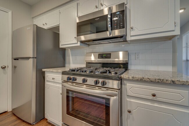 new counter tops - 1231 Cordell St